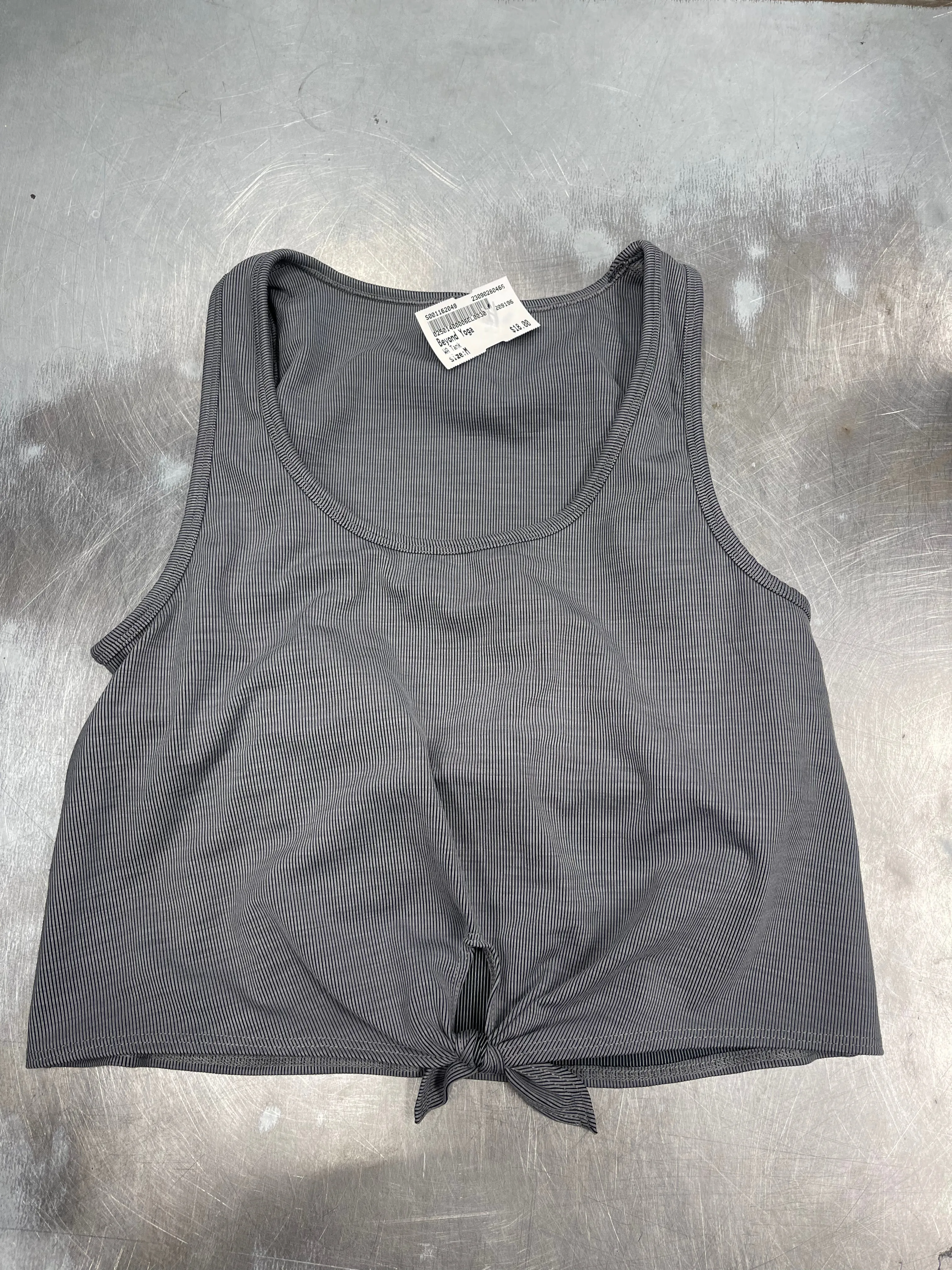 Beyond Yoga Athletic Top Size Medium