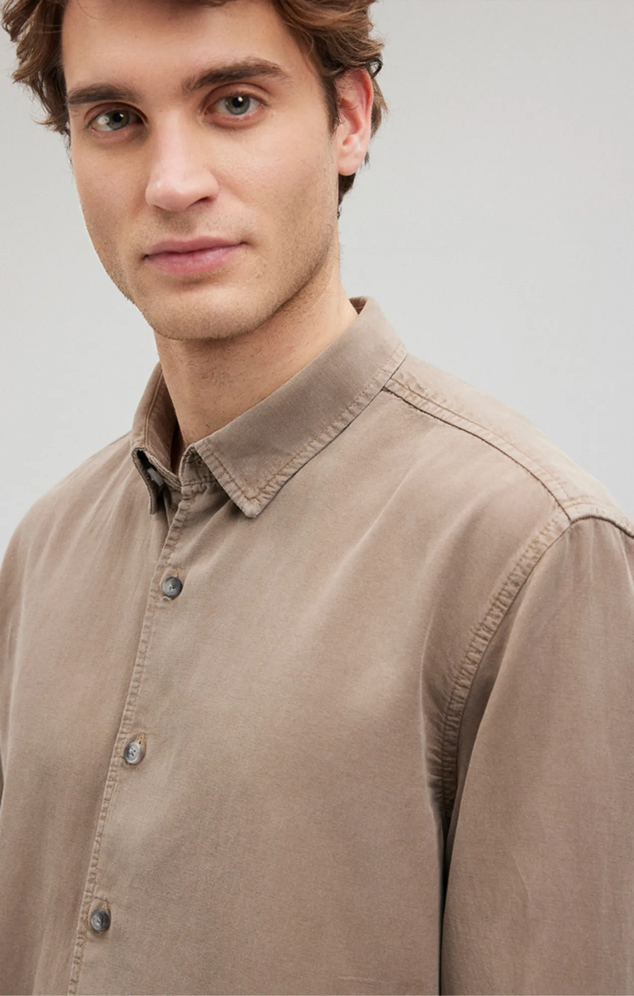 BUTTON-UP LONG SLEEVE SHIRT IN PURE CASHMERE