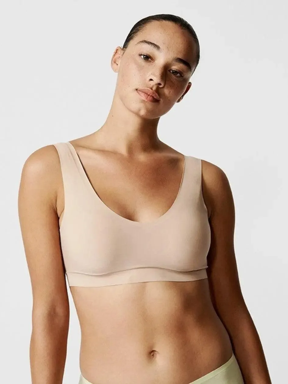 SoftStretch V-Neck Bra