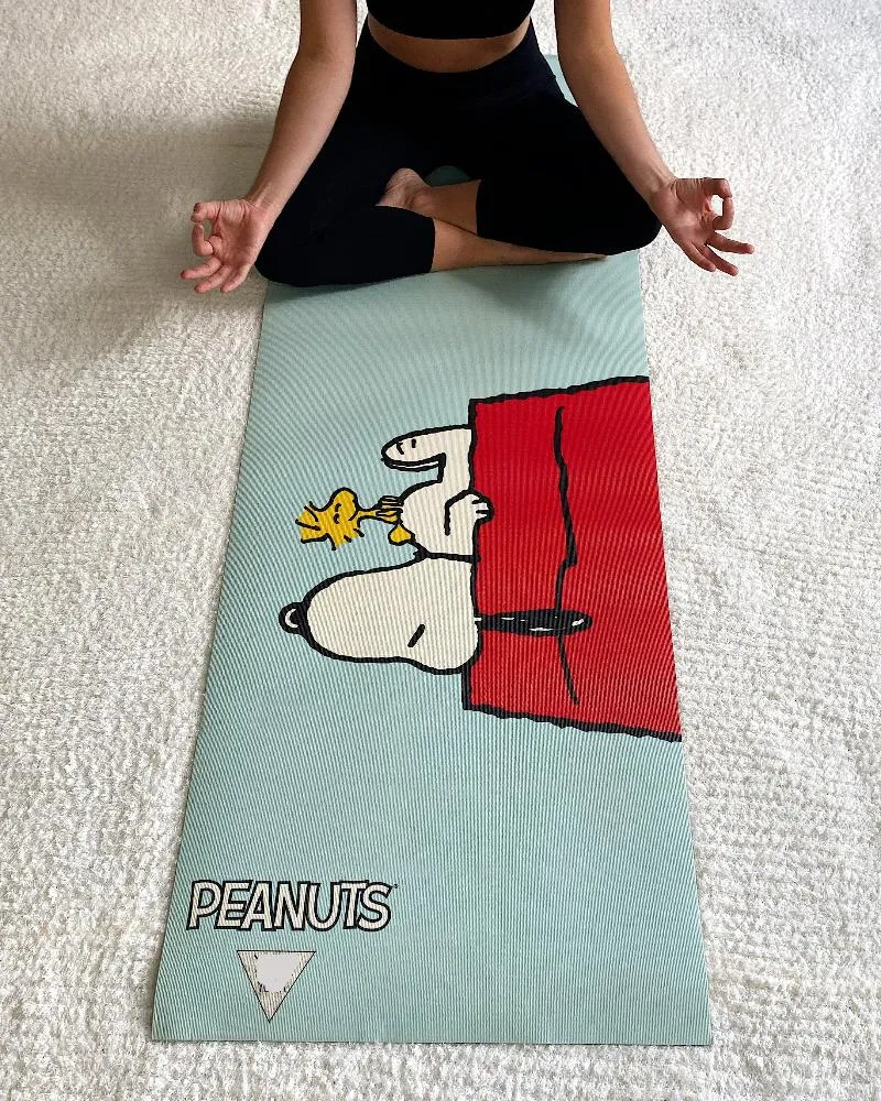 Yune Yoga Mat Peanuts Snoopy House